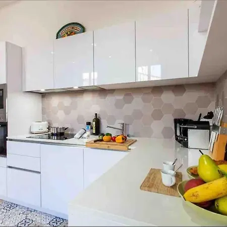 Nice-flat-nice Apartment