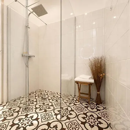 Nice-flat-nice Apartment