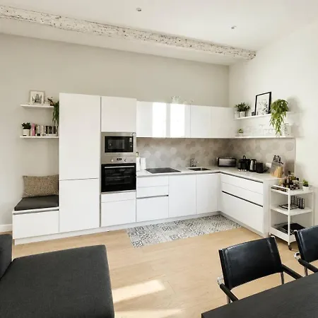 Nice-flat-nice Apartment