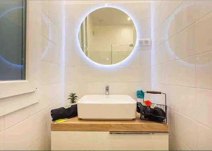 Nice-flat-nice شقة