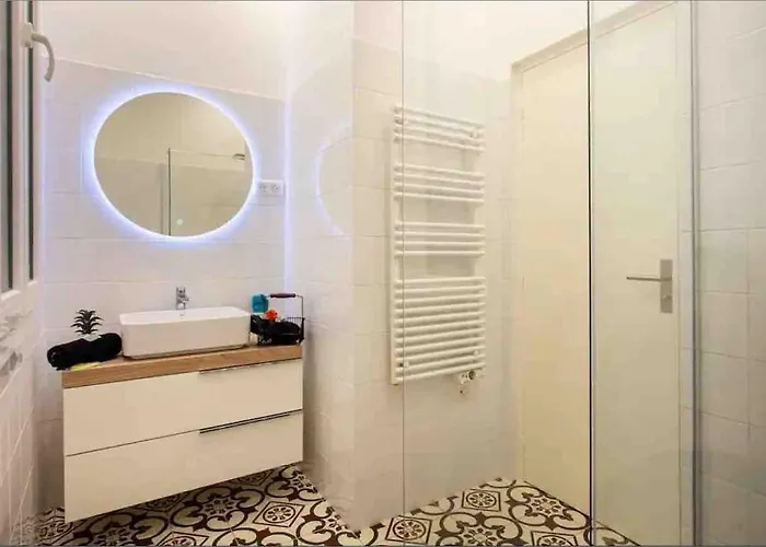 Nice-flat-nice Lejlighed *