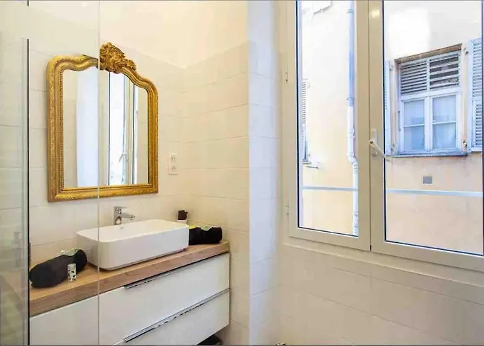 Nice-flat-nice *