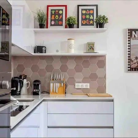 Nice-flat-nice